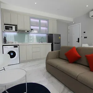 4* Апарт-отель 85 Soho Premium Residences